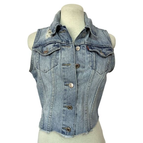𝅺levi’s Distressed Vest - Picture 1 of 3